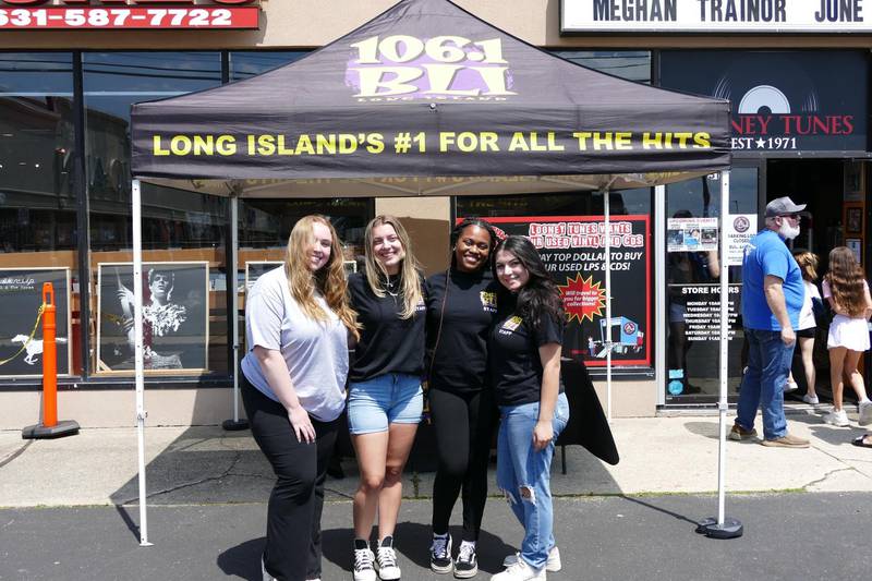 Check out your photos from our event at Looney Tunes with Meghan Trainor on June 9th.