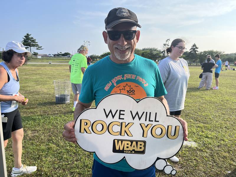 Check out your photos at our event at the Summer Run Series at Jones Beach on August 5th.