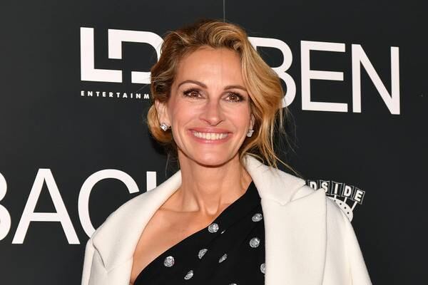PICS: Julia Roberts Spotted Filming New Movie in Smithtown