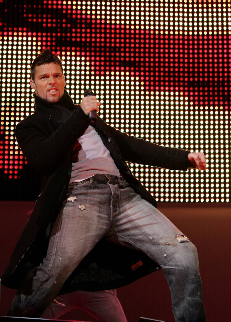 Singer Ricky Martin performs in concert after the Medal Ceremony at the Medals Plaza on Day 12 of the Turin 2006 Winter Olympic Games, February 22, 2006 in Turin, Italy.  (Photo by Stephen Munday/Getty Images)