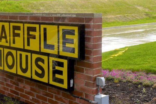 3 wounded in shooting outside Waffle House in northern Tennessee
