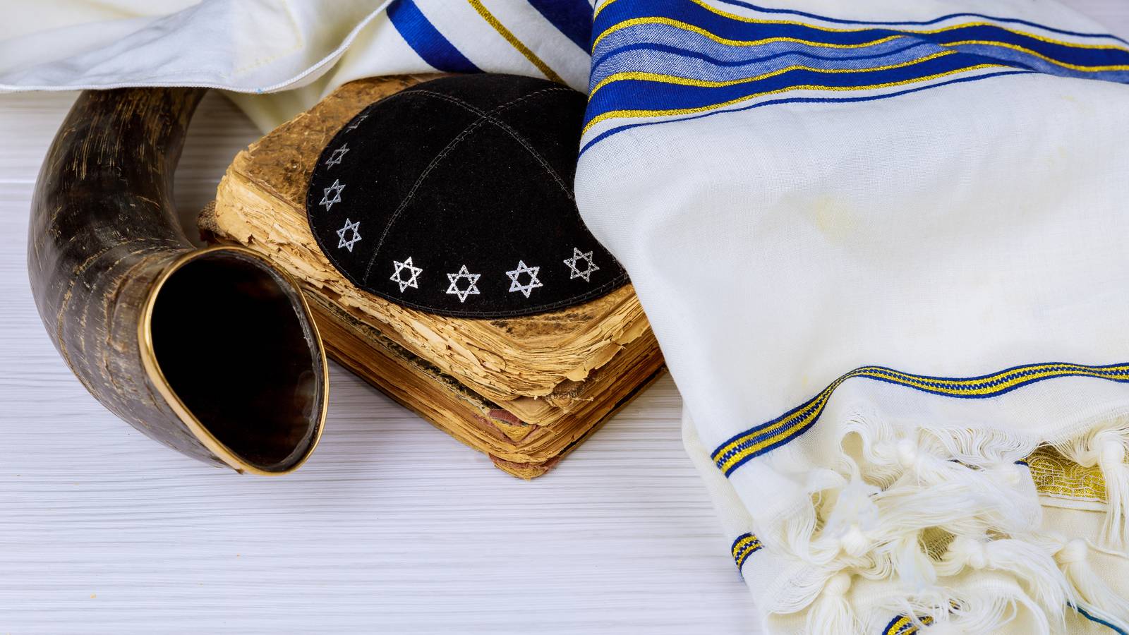 What is Yom Kippur, when is it, how is it observed? 106.1 BLI