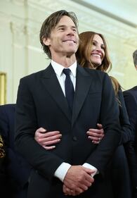 Julia Roberts and Daniel Moder who have been together since 2002. (Photo by Kevin Dietsch/Getty Images)