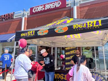 Check out your photos from our event at Cobs Bread in Plainview on May 1st!