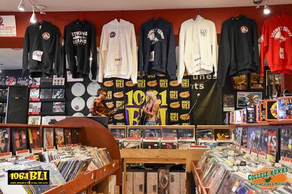 Check out all of your photos from 106.1 BLI's Acoustic Cafe with Haven Madison at Looney Tunes on October 8th, 2025.